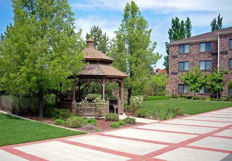 Courtyard Salt Lake City Airport Экстерьер фото